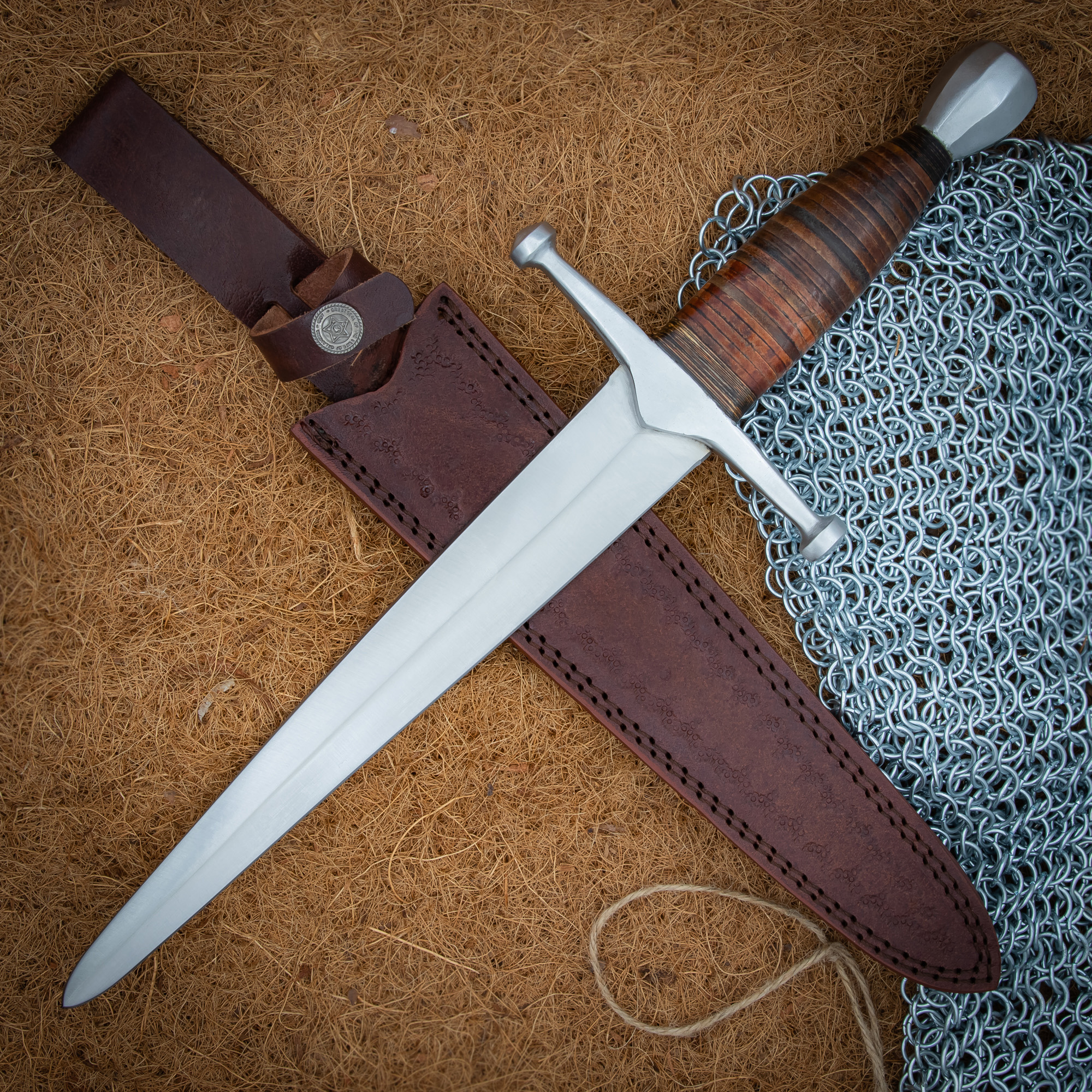 3028 King of Thieves Full Tang Carbon Steel Arming Dagger Short Sword-img-0